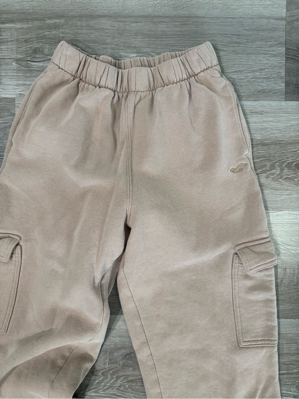 Hollister Ultra High rise Cargo Jogger Pants - Dusty Rose - Picture 2 of 6